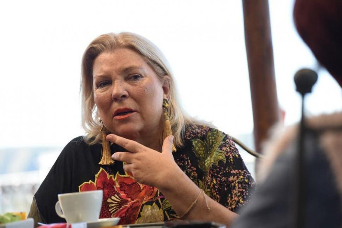 Vacunas vip: Elisa Carrió propone que los funcionarios, políticos y sindicalistas sean los últimos en recibir las dosis