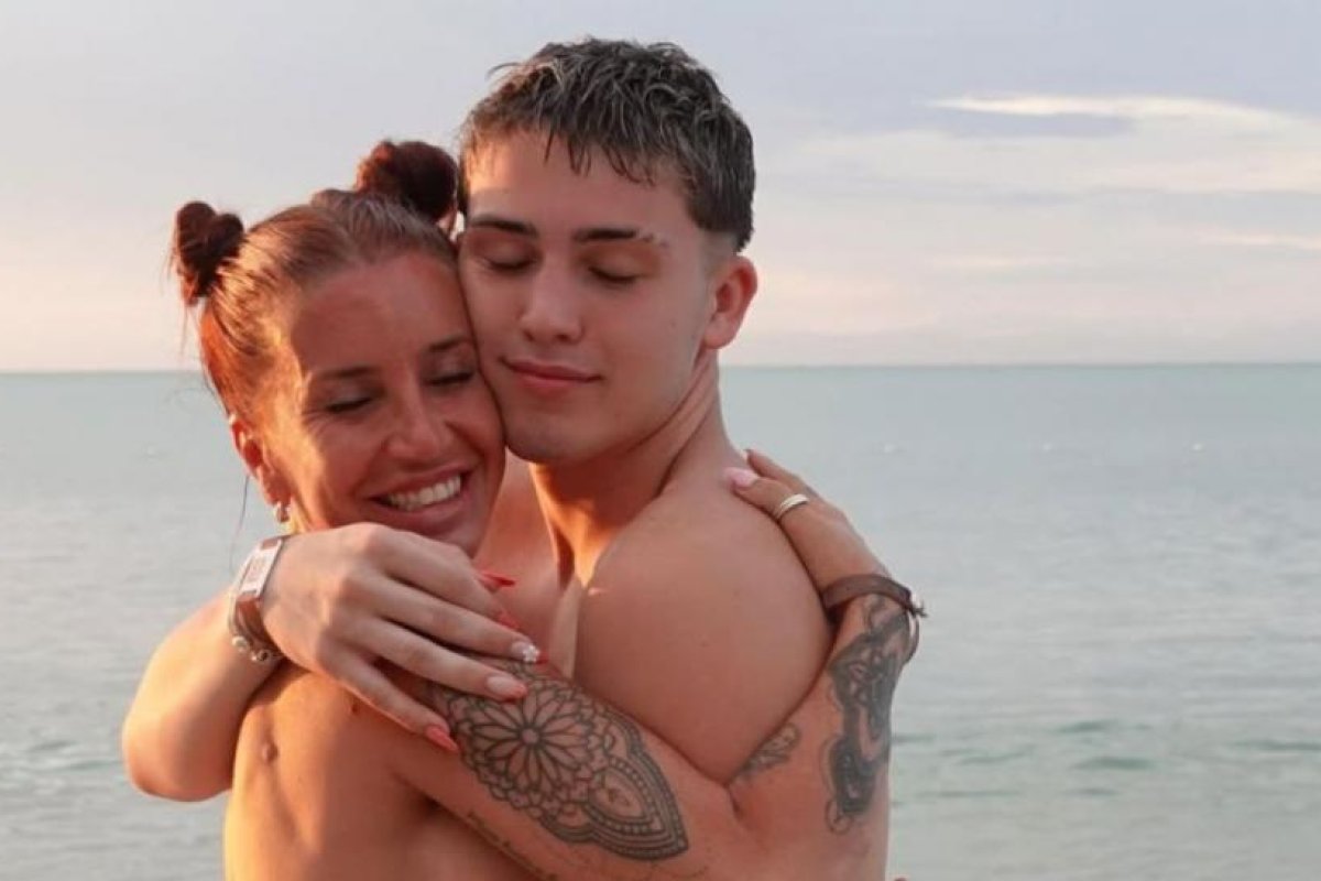 Juan Otero defiende a su madre Florencia Peña ante críticas por fake news