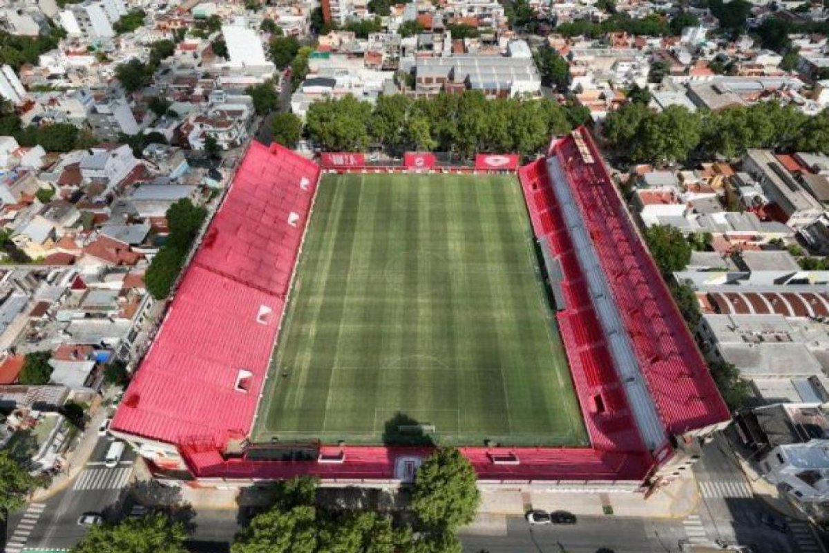 Guía para ver en vivo Argentinos Juniors vs River por el Torneo Apertura