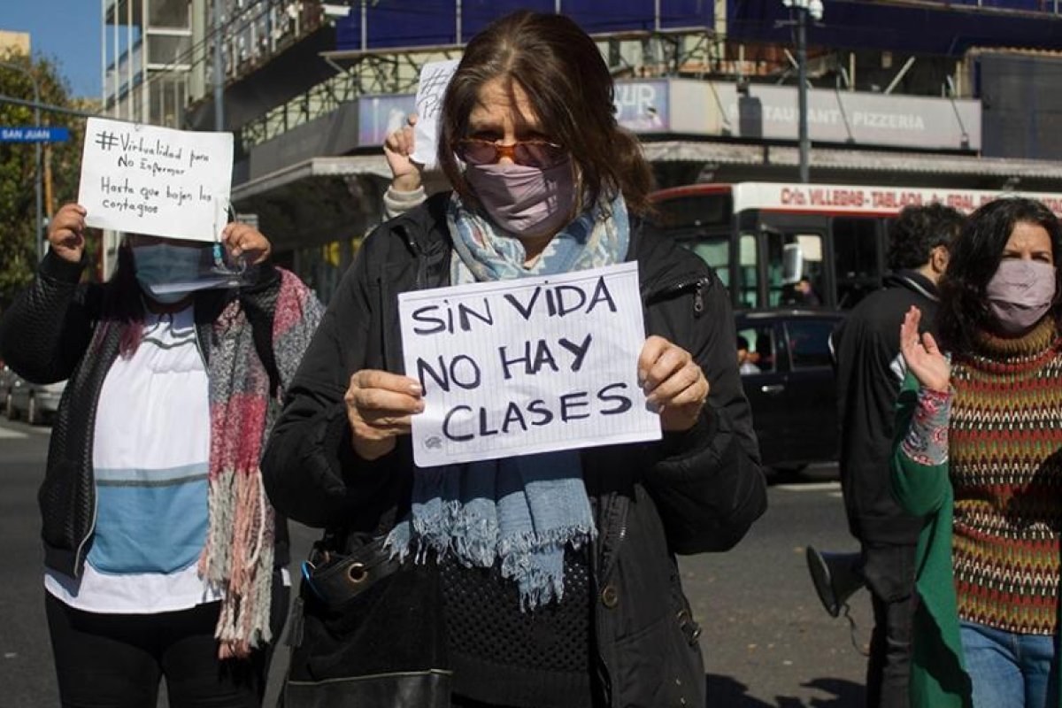 Los gremios docentes porteños cumplen 3 semanas de paro y continúan con plan de lucha