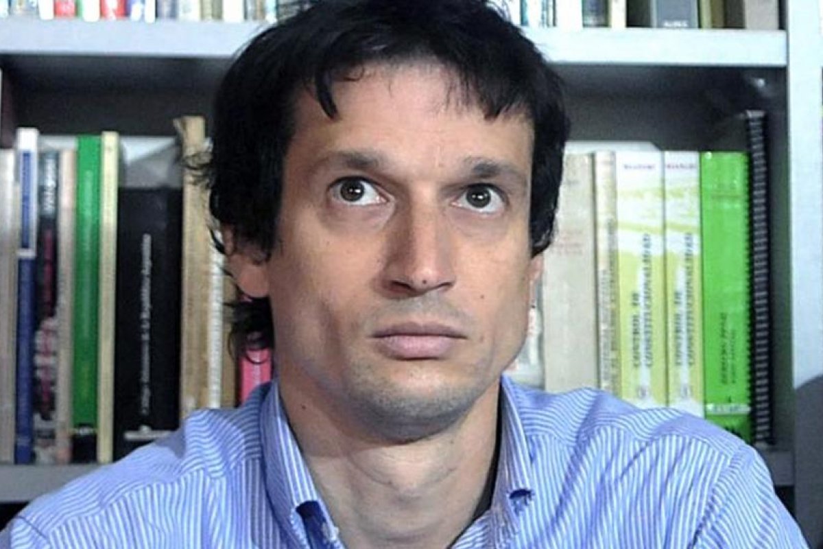 Para Lagomarsino, "no tuvo justificación" que le colocaran una tobillera electrónica
