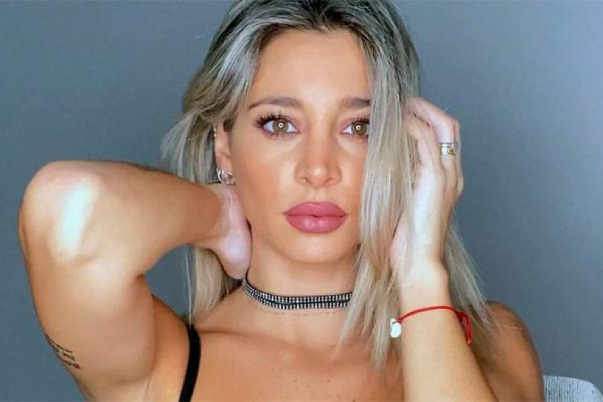 Sol Pérez festejó en la pileta con una impactante bikini