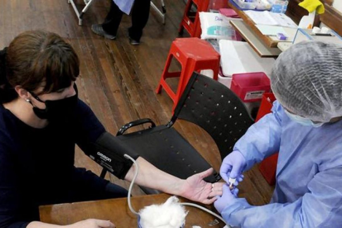 Confirman 287 muertes y 10.324 nuevos casos en las últimas 24 horas