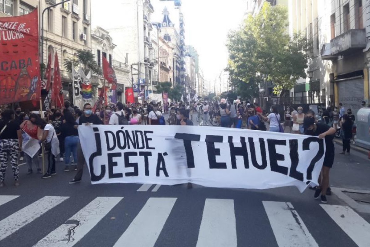 ¿Dónde está Tehuel? La desaparición de un joven trans hace 40 días mantiene en vilo a Argentina