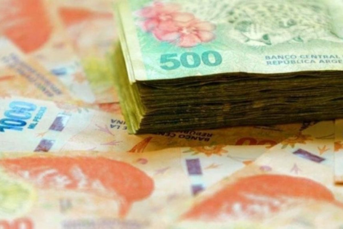 Oficializan el aumento del salario mínimo, vital y móvil