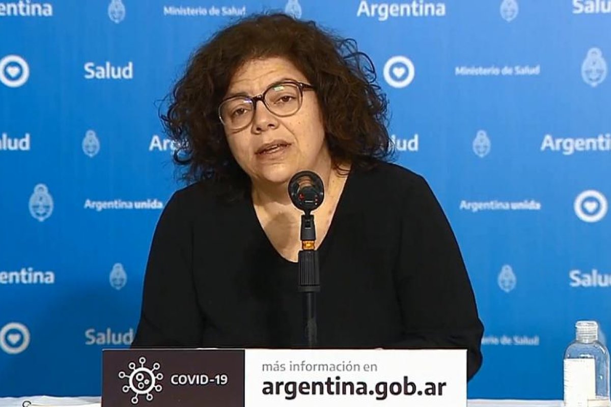 Vizzotti aseguró que la vacuna Sputnik V muestra "una eficacia que genera optimismo"
