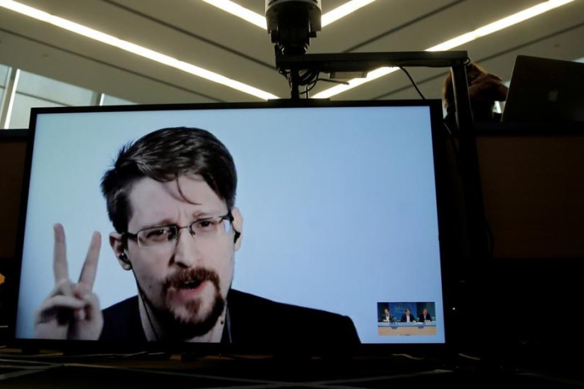 Edward Snowden solicita tener la doble ciudadanía ruso-estadounidense