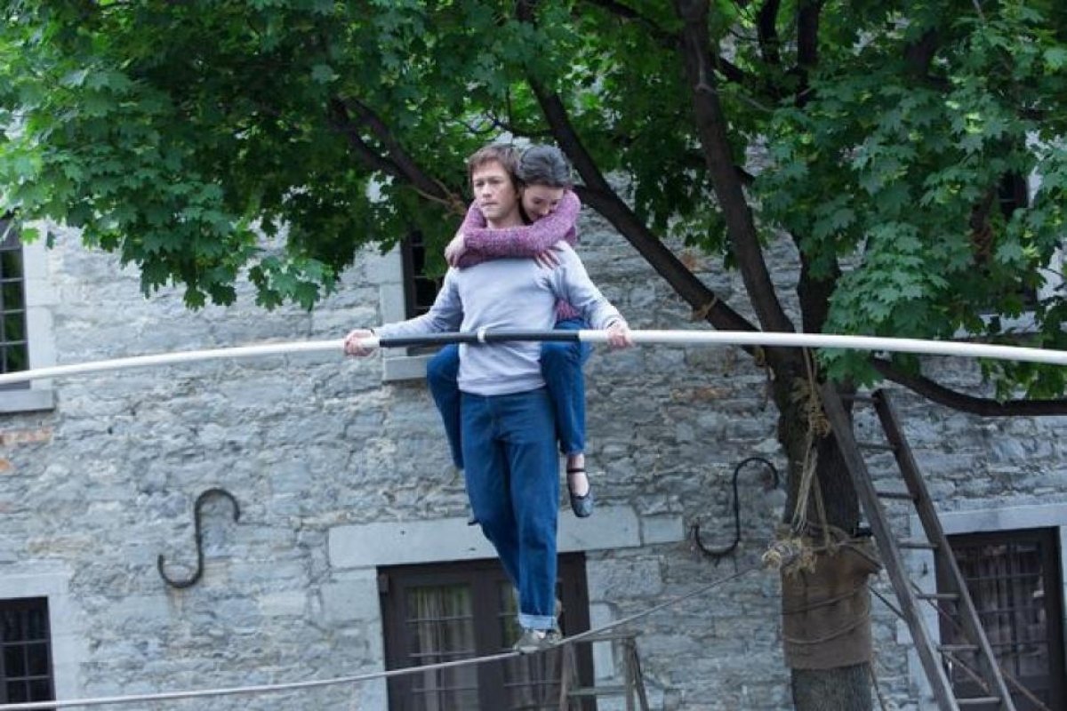 En la cuerda floja: La conmovedora historia real de Philippe Petit en Netflix