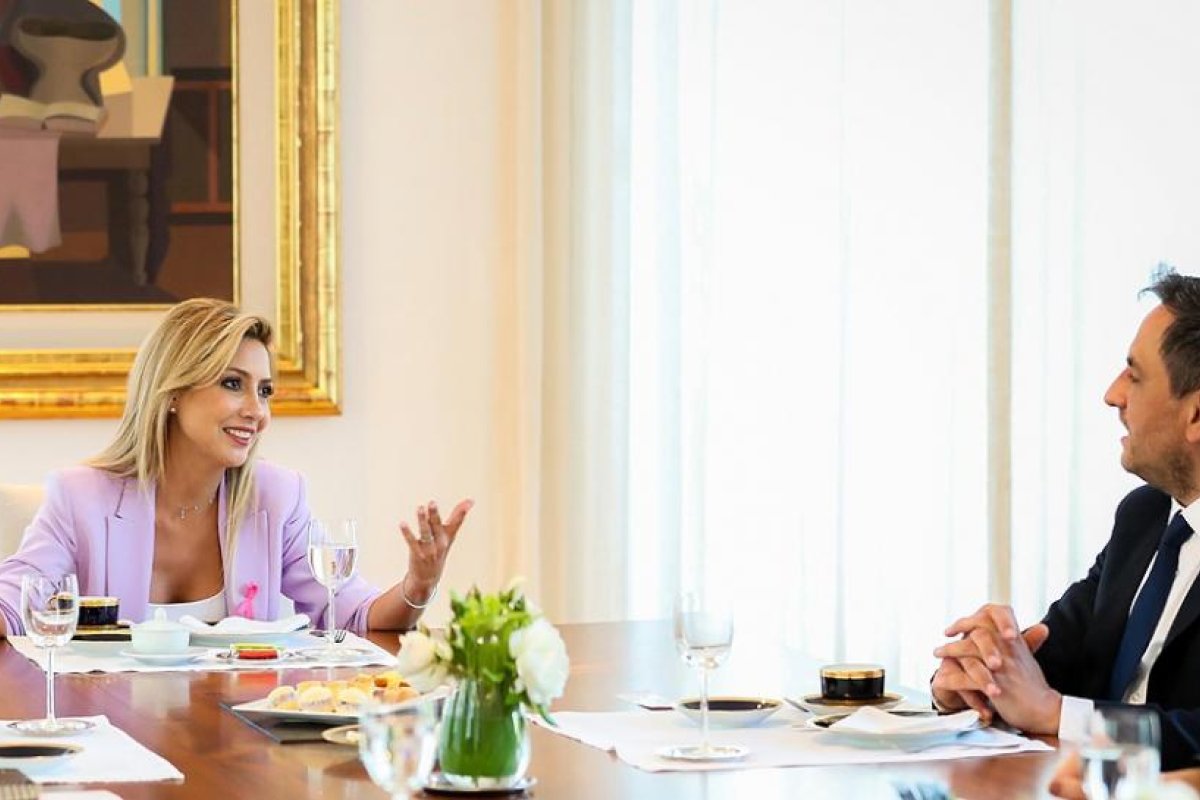Fabiola Yañez y Juan Cabandié conversaron sobre políticas ambientales y empleo joven