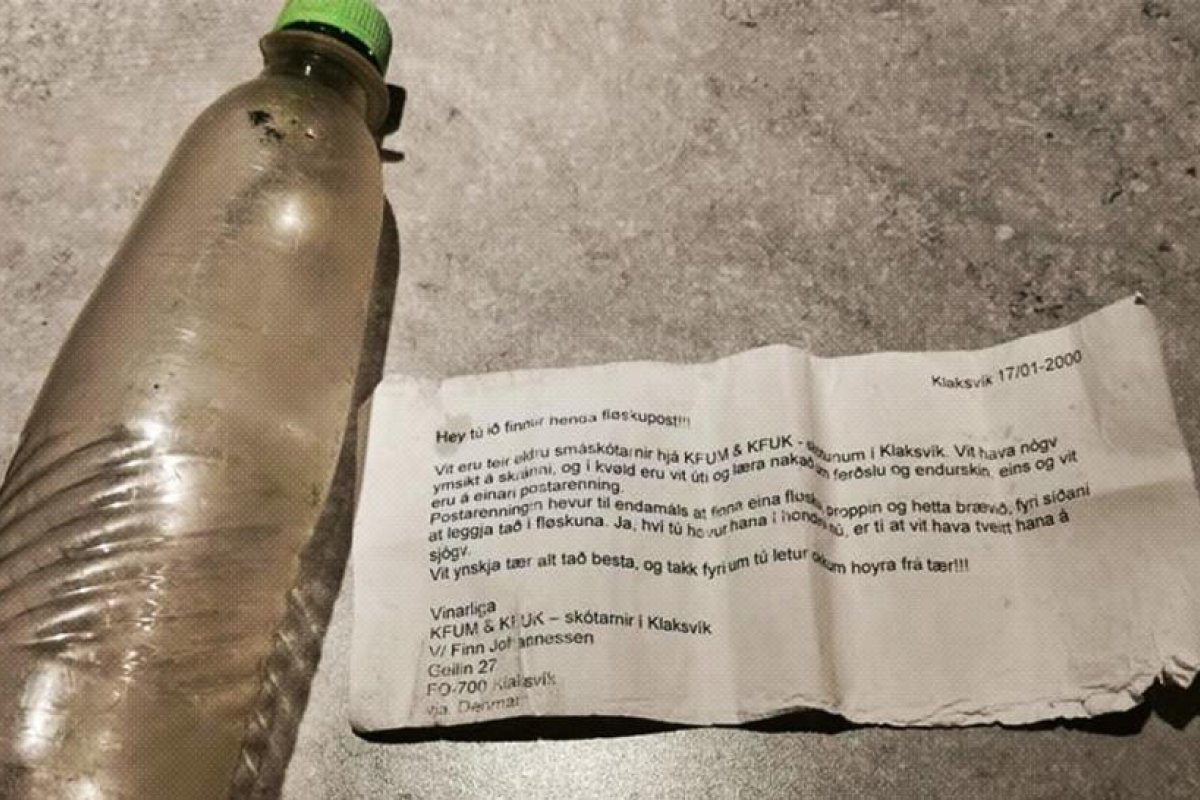 Encuentran en Escocia una botella con un mensaje arrojado al mar hace 21 años por un grupo de scouts