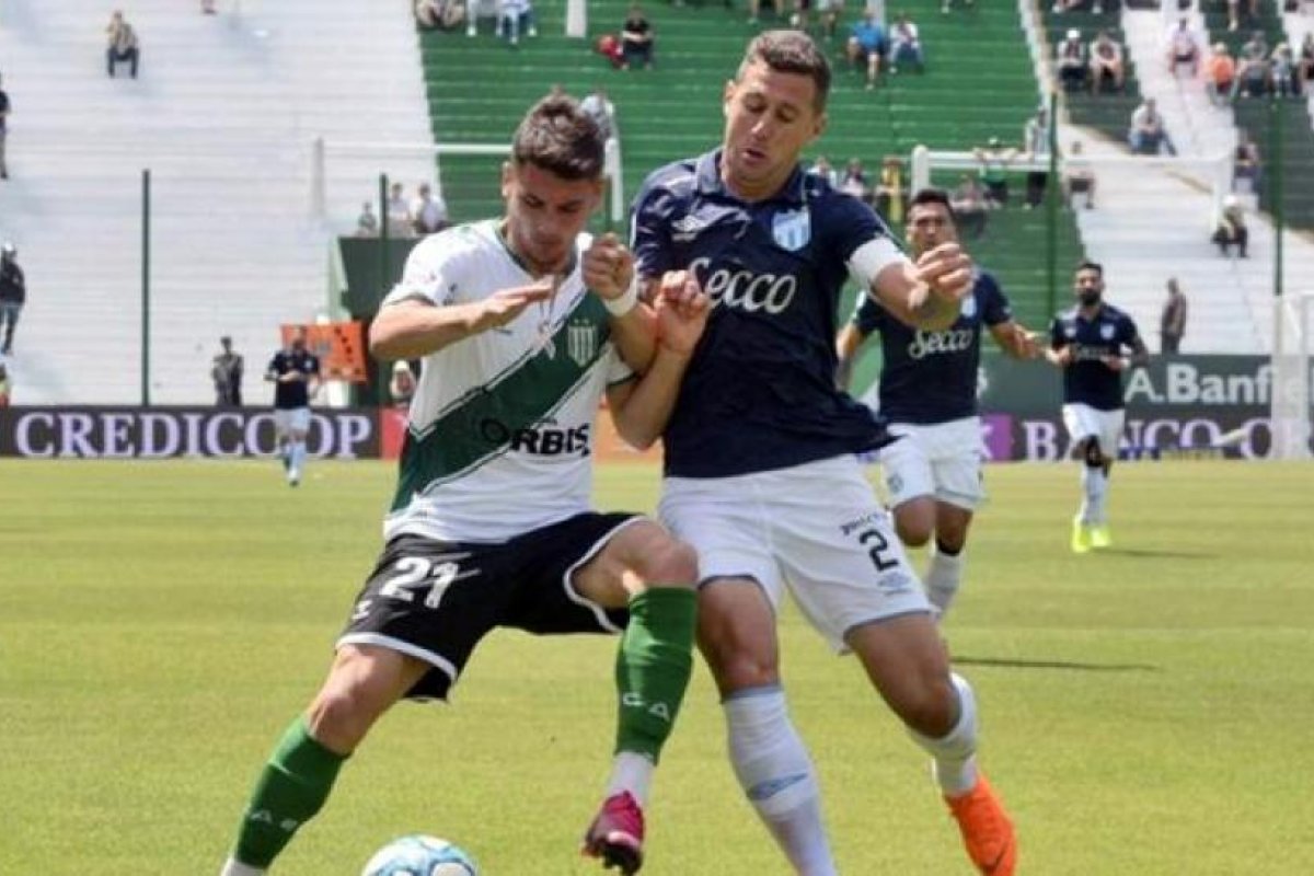 Atlético Tucumán y Banfield cierran la primera fecha de la Copa Diego Maradona