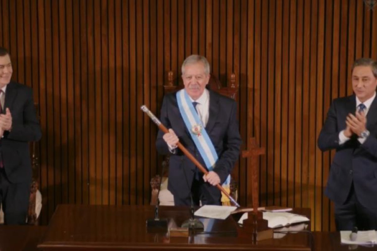 Elías Suárez asume como nuevo gobernador de Santiago del Estero