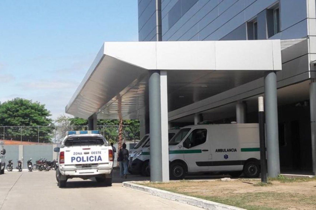 Santiago: Batalla campal entre bandas antagónicas termina con un acuchillado