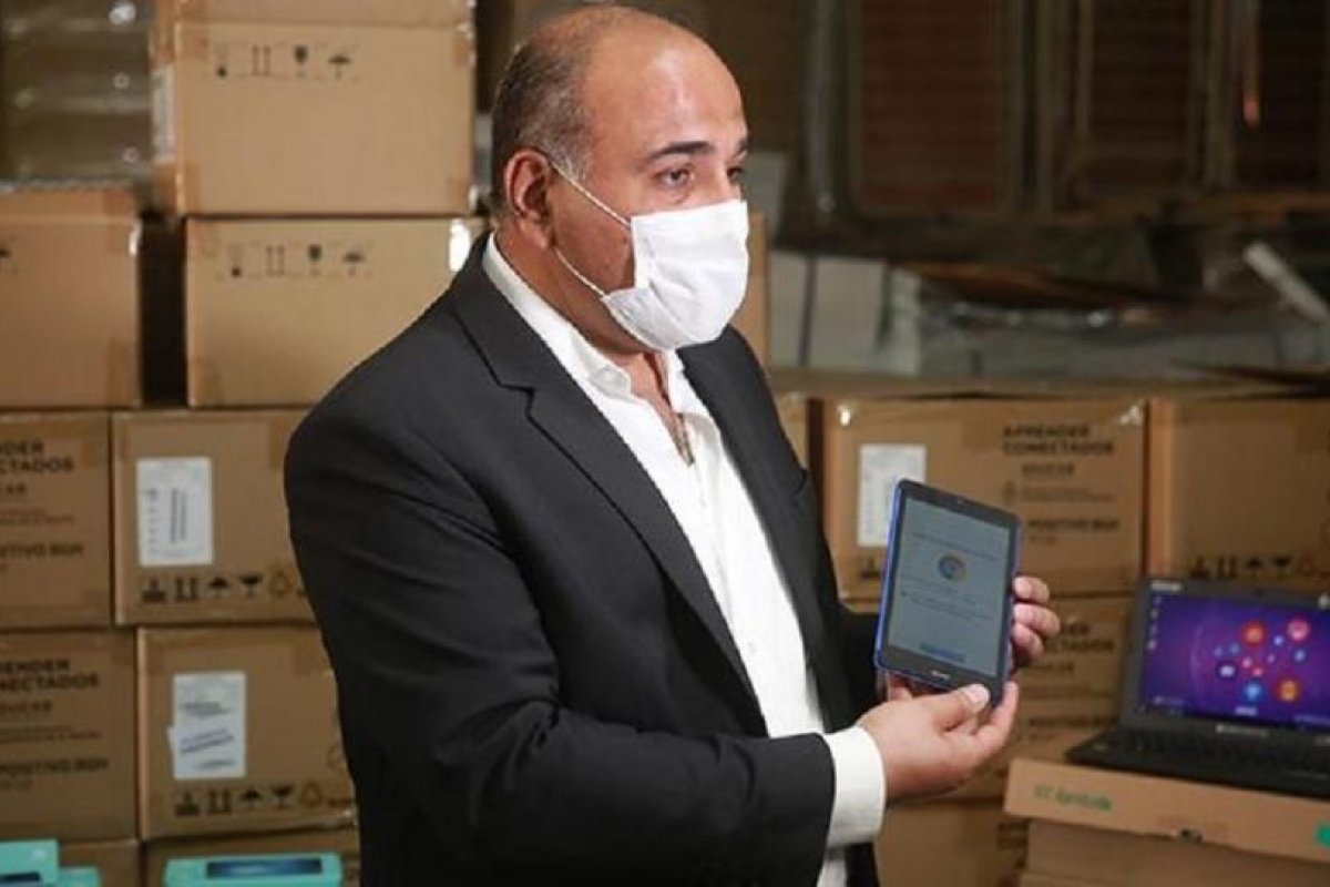 Manzur anunció un acuerdo con EDET y la SAT para postergar aumentos tarifarios para 2021