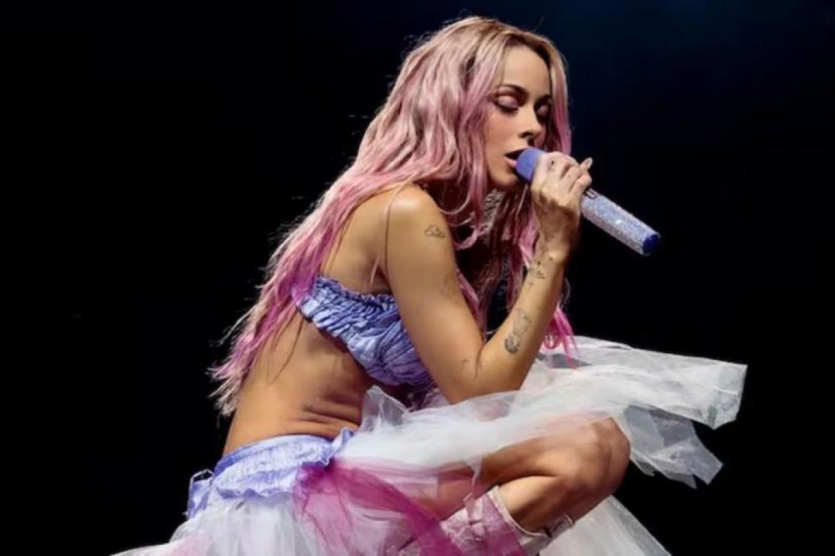 Tini Stoessel se emociona con sus seguidores durante su concierto en Colombia