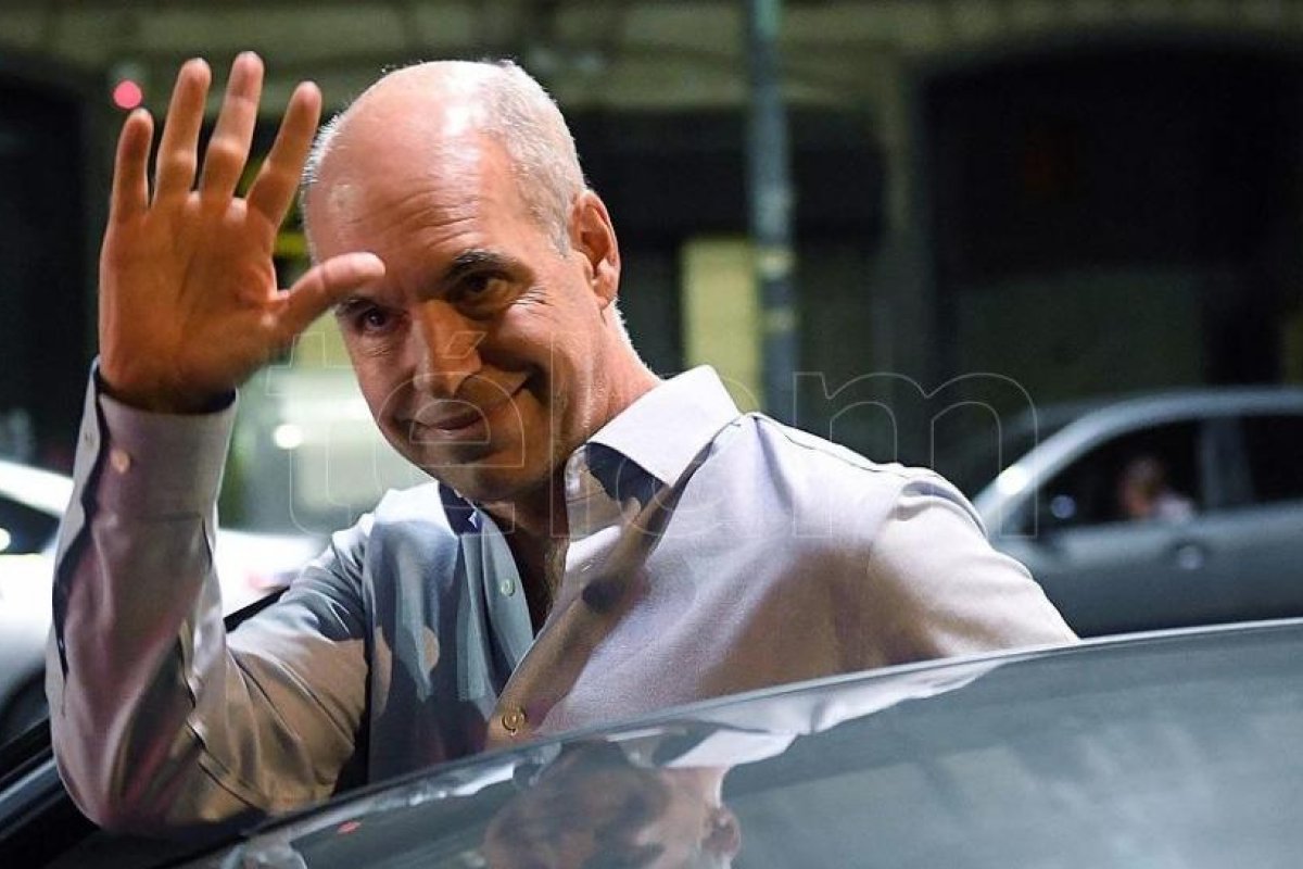 Rodríguez Larreta dio positivo en coronavirus y está en aislamiento