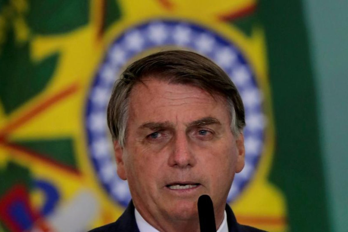 Bolsonaro firma decreto para la entrega de un nuevo auxilio económico de emergencia