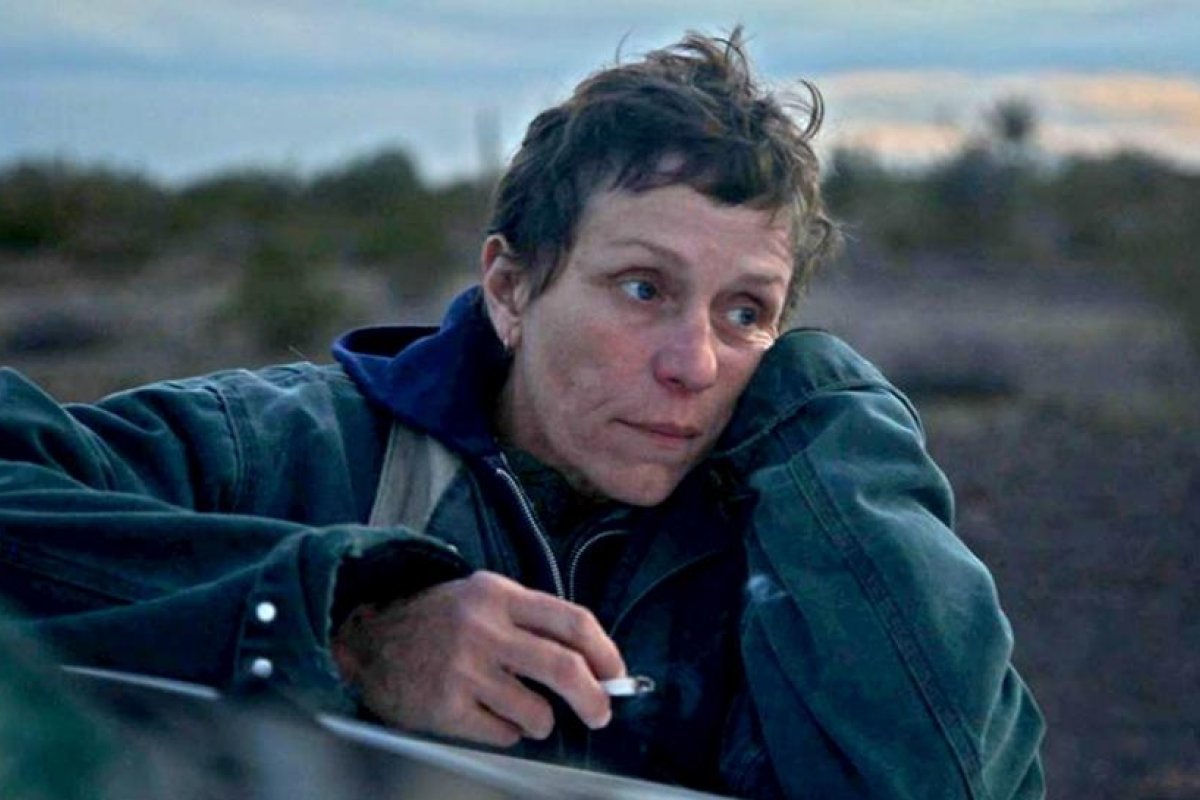 "Nomadland" se consagró como mejor película en los Globos de Oro