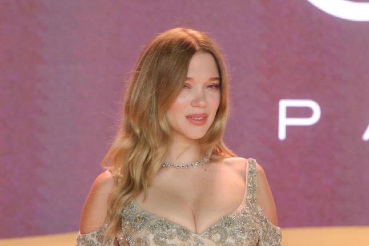 Léa Seydoux y Mikey Madison protagonizan La máscara de la muerte roja