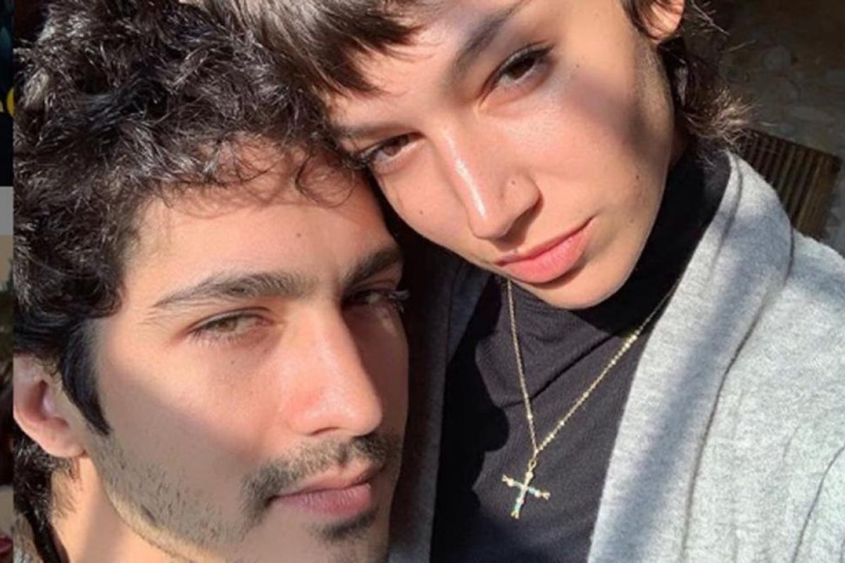 Úrsula Corberó se mostró al desnudo en las redes sociales y así reaccionó el Chino Darín