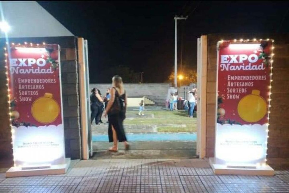 Dió inicio la "Feria Navideña de Emprendedores" en la Casa de la Cultura y la Historia