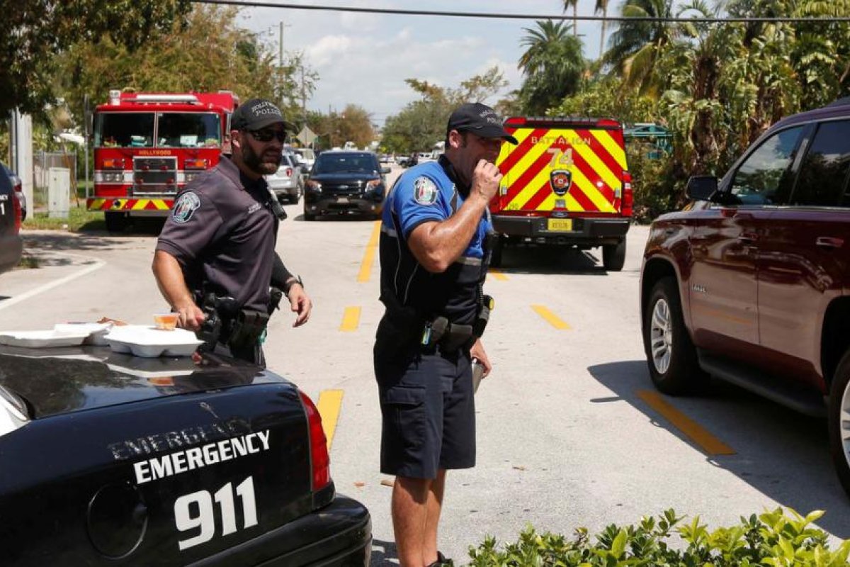 Al menos 2 muertos y 20 heridos en un tiroteo cerca de un salón de banquetes en Florida