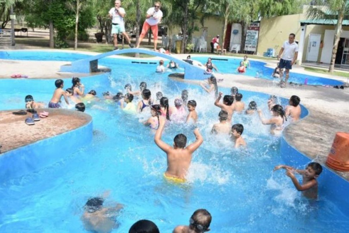 EXITOSO  CIERRE DE LA PRIMERA ETAPA DE LAS COLONIAS DE VACACIONES MUNICIPAL DE NIÑOS Y ADULTOS