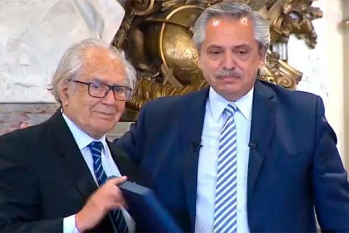 El Gobierno homenajeó a Adolfo Pérez Esquivel a 40 años de su Premio Nobel