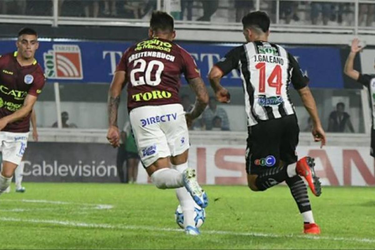 Central Córdoba enfrentará el lunes 14 a Godoy Cruz en el barrio Oeste
