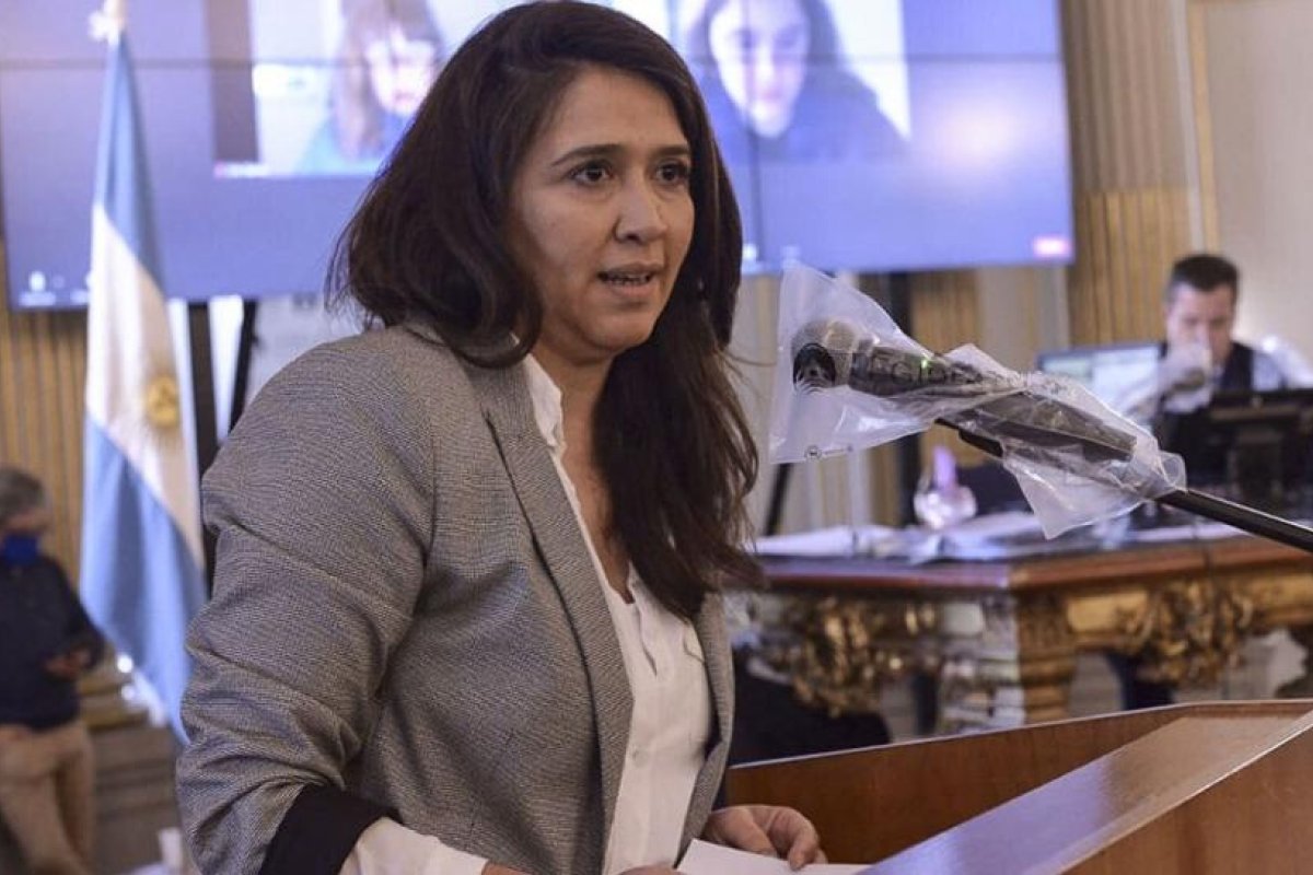 Montenegro: "Gestionar y ser mujer representa un desafío y una oportunidad"