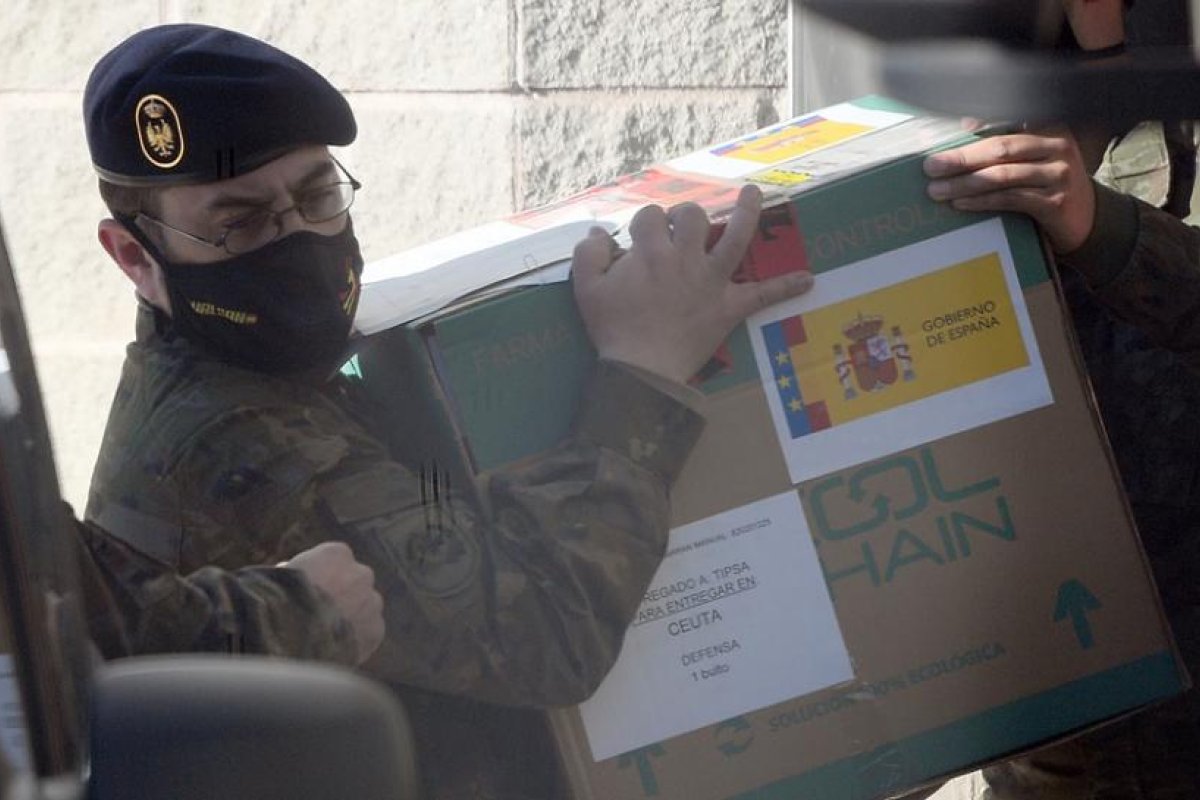 Madrid suspende la inmunización del personal de salud porque se quedó sin vacunas
