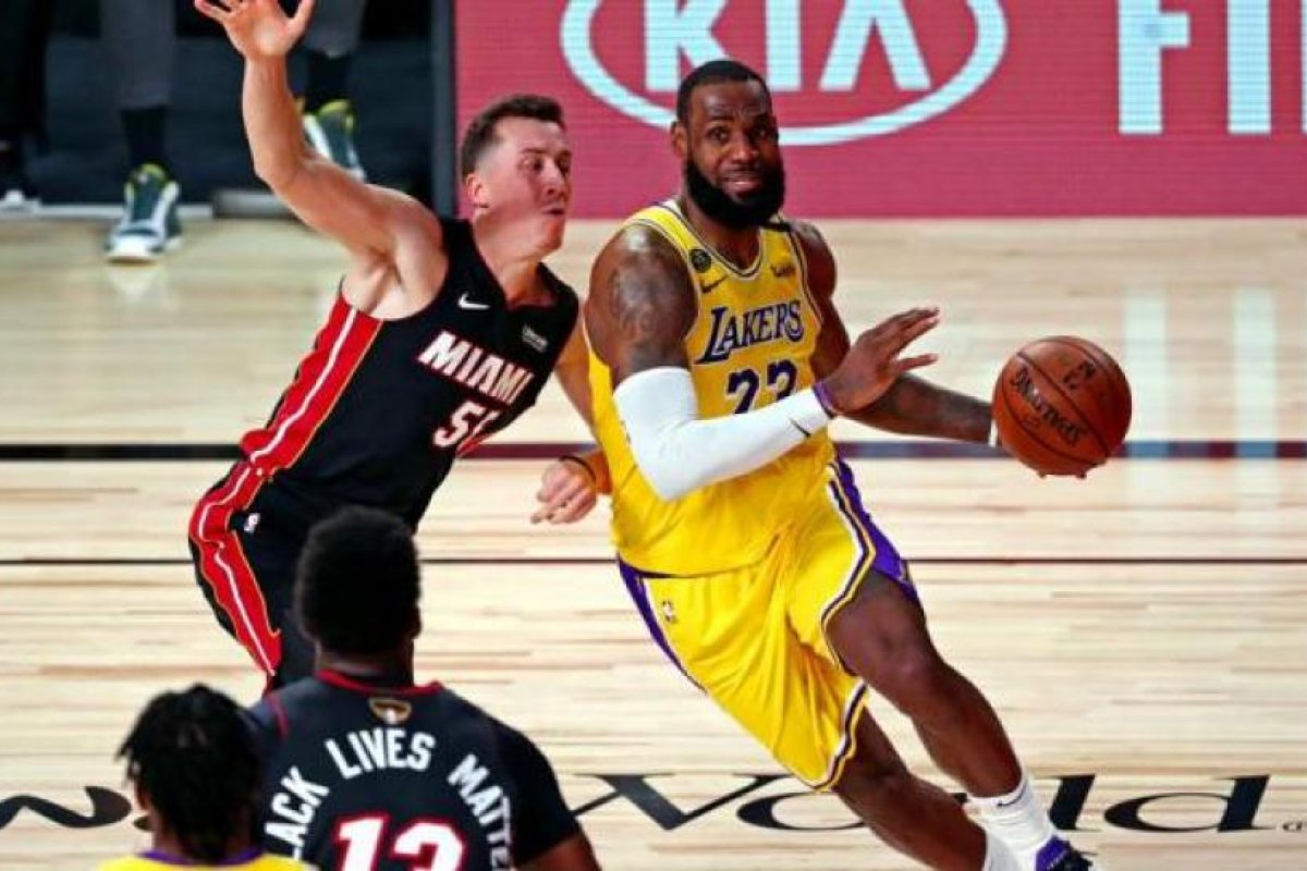 Los Angeles Lakers y Miami Heat se miden en el segundo juego de la final de la NBA