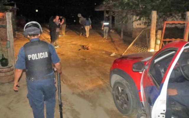Arenales: Un joven en estado crítico tras recibir un hachazo en la cabeza en una disputa de vieja data entre dos familias