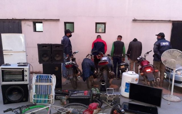 Chauchillas: Apresan a un joven y recuperan electrodomésticos y armas robadas
