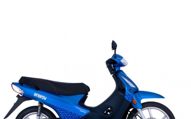 Roban una moto frente al Banco en Termas de Río Hondo