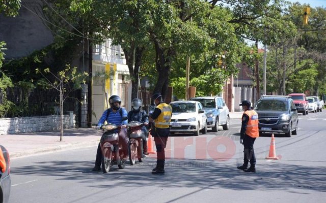 Barrio Agua Santa: Tras un derrape, agrede a policías en un control y es aprehendido
