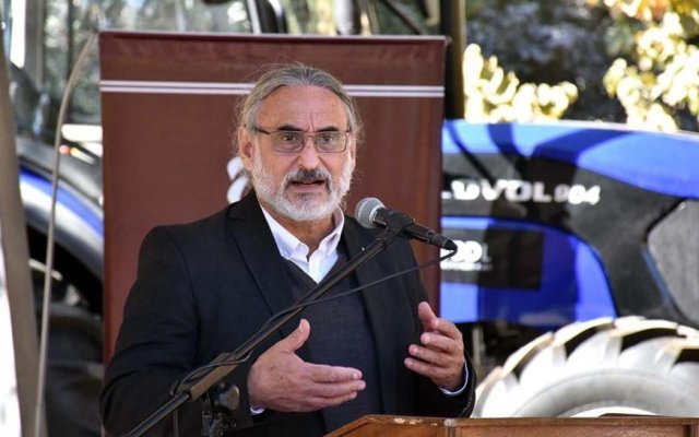 Basterra: "La decisión del Presidente ha sido priorizar la mesa de los argentinos"