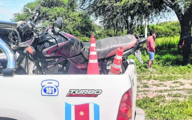 El Bobadal: Dos motociclistas, padre e hija, fueron chocados por una camioneta y murieron