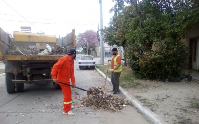 Realizaron trabajos de Limpieza integral en diferentes barrios de la ciudad