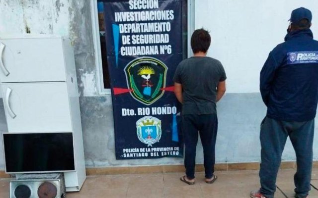 El Manantial: Detienen a sujeto que tenía en su casa una heladera y un televisor denunciados como sustraídos