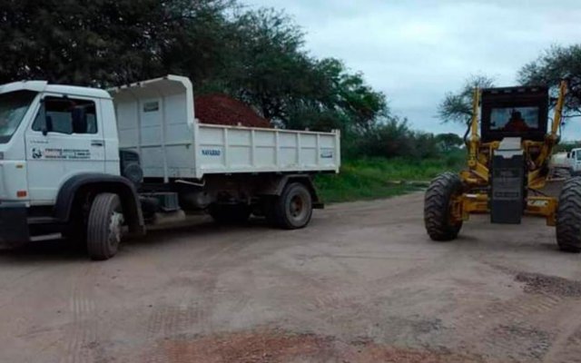 Vinará: La comuna realiza diversas tareas de mejoramiento vial en la zona