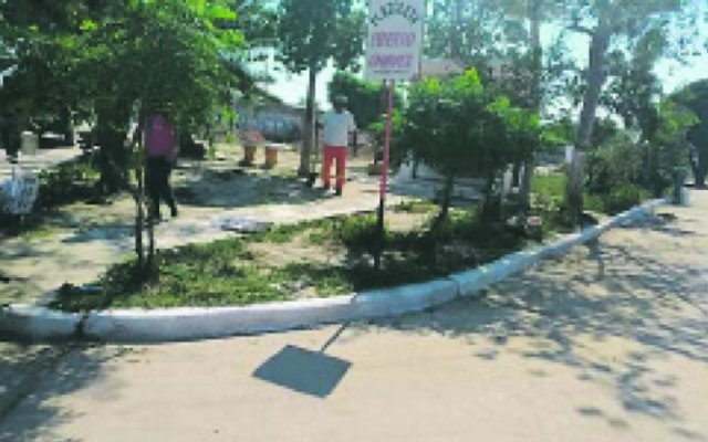 Realizan distintas mejoras en la plazoleta Chávez e inmediaciones en Las Termas de Río Hondo