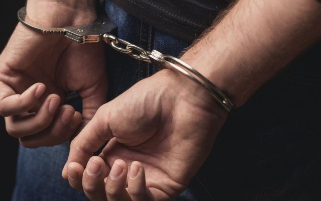 Mansupa: Detienen en allanamiento a sujeto acusado de abuso sexual