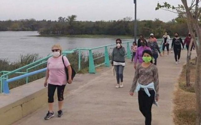 Destacan la adhesión de los vecinos a las caminatas recreativas por la Av. Costanera