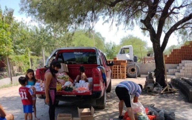 En Lescano, asisten a las familias aisladas por covid