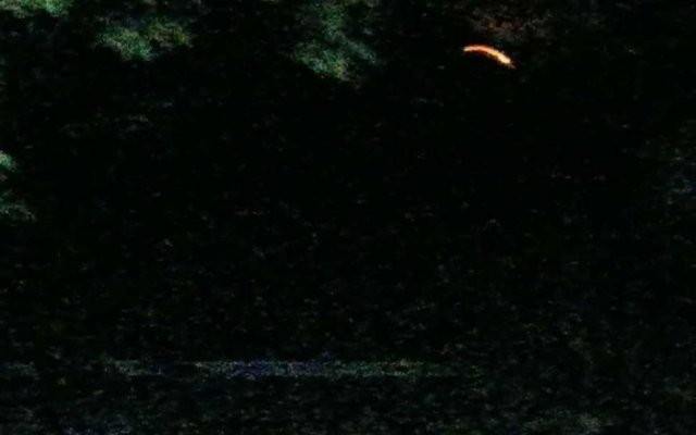 Fenómeno Luminoso en Río Hondo: Reportes de Luz Anómala en el Cielo de Acos