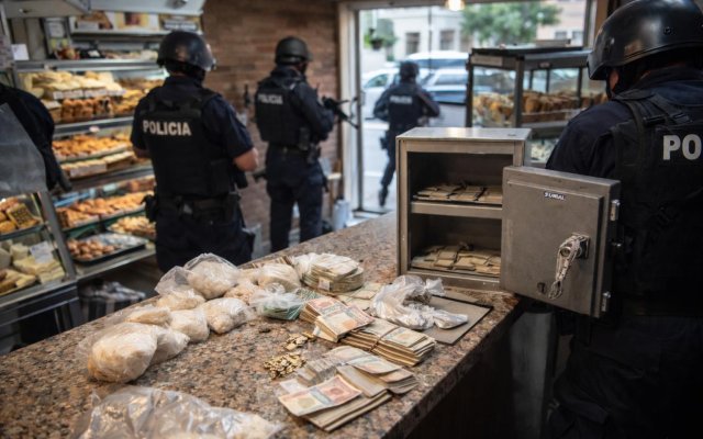 Dos jóvenes aprehendidos tras un hurto en una panadería de Las Termas de Río Hondo