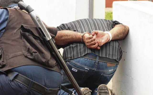 Barrio Soberanía Nacional: Intentó golpear a su expareja con la tapa de una olla y le causó quemaduras